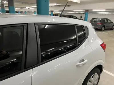 Dacia Sandero 1.0 TCe Expression — Citadine automatique, économique et bien équipée — interior