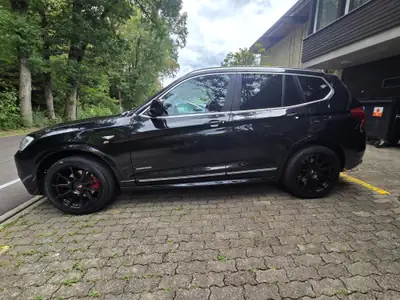 BMW X3 28i xDrive M-Paket — SUV sportif sans accidents, entretien complet — interior