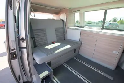 VW T5 California 2.0 TDI 180PS — Camping-car premium, état impeccable, prêt à voyager — dettaglio