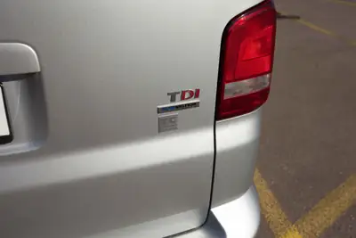VW T5 California 2.0 TDI 180PS — Camping-car premium, état impeccable, prêt à voyager — Miniatura 12