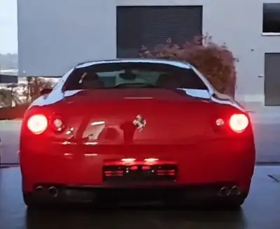 Ferrari 612 Scaglietti F1 — Grand Tourisme légendaire, seulement 29'980 km — Miniature 10