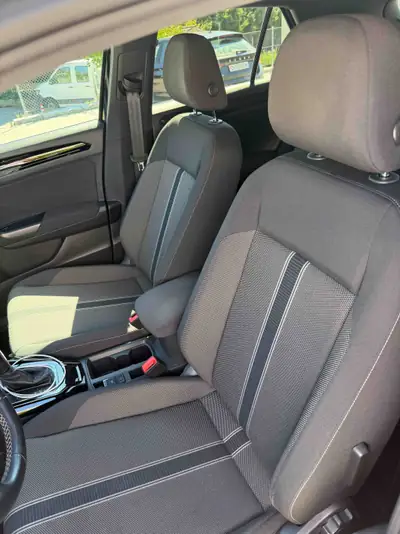 VW T-ROC 1.5 TSI Sport DSG — SUV compact dynamique, 108'000 km, sans sinistre — Miniature 8