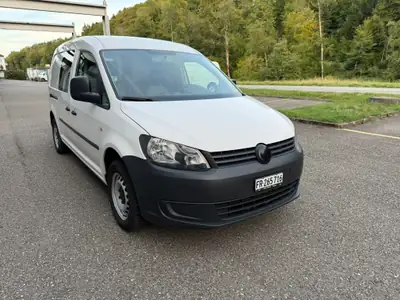 VW Caddy Maxi 1.6 TDI — Utilitaire spacieux, fiable et économe — exterior view
