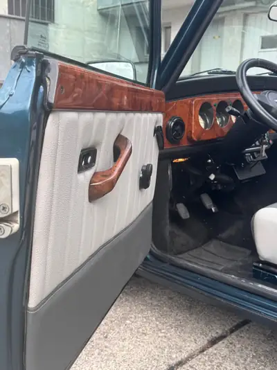 MINI Cabrio Lamm — Cabriolet de légende, seulement 28 600 km, sans sinistre — Miniatura 17