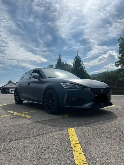 CUPRA Leon 2.0 TSI 245 DSG — Break sportif, moteur turbo performant, 72 800 km seulement — Außenansicht