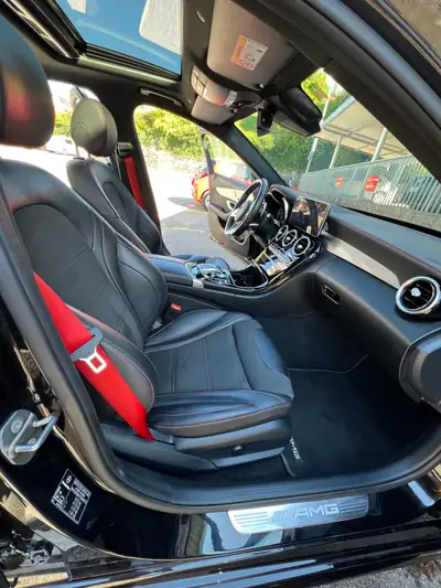Mercedes-Benz C 43 AMG 4Matic — Berline sportive 400 ch, entretien premium inclus — tableau de bord