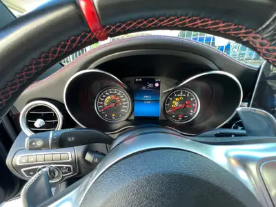 Mercedes-Benz C 43 AMG 4Matic — Berline sportive 400 ch, entretien premium inclus — intérieur