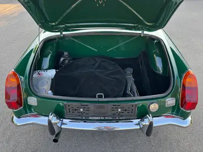 MG MGB 1972 — Cabriolet anglais de légende, état concours, révision complète 2025 — Miniature 13