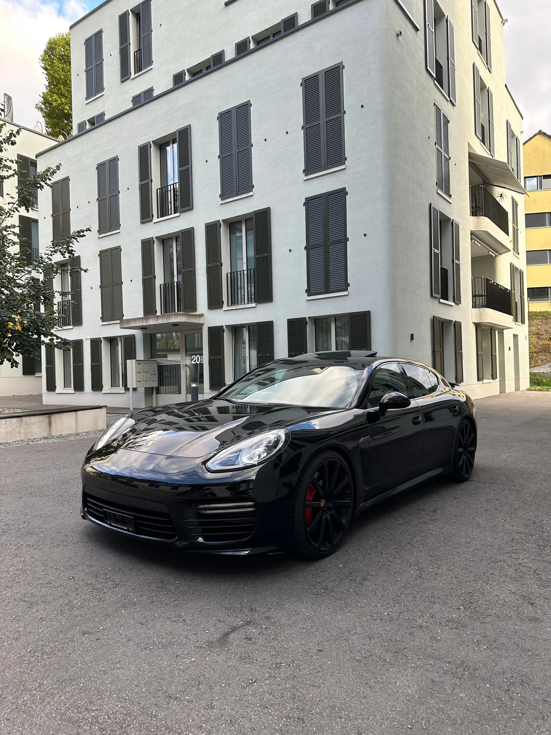 Porsche Panamera GTS V8 4.8 PDK Facelift — Gran turismo sportif, 441 ch sans compromis