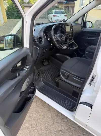 Mercedes-Benz Vito 114 CDI — Fourgon utilitaire fiable, équipé atelier, 273 800 km — détail