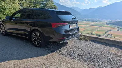Skoda Octavia SportLine — Break polyvalent, boîte auto, sans sinistre — arrière