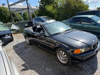 Volkswagen Golf Cabriolet 320Ci — Décapotable sportive 2002, 170 ch dynamiques — exterior view