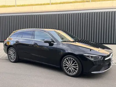 Mercedes-Benz CLA 200 Shooting Brake — Élégance et praticité, essence automatique — côté