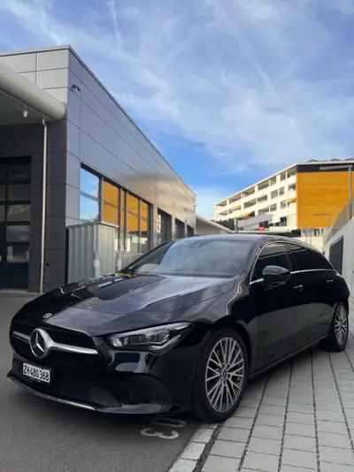Mercedes-Benz CLA 200 Shooting Brake — Élégance et praticité, essence automatique — Miniature 9