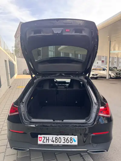 Mercedes-Benz CLA 200 Shooting Brake — Élégance et praticité, essence automatique — Miniature 7