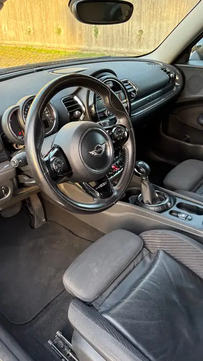 MINI Clubman Cooper 1.5i — Familiale compacte automatique, entretien récent — dettaglio