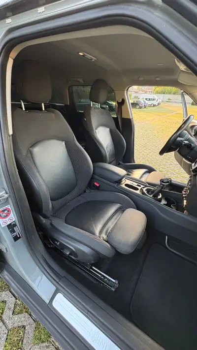 MINI Clubman Cooper 1.5i — Familiale compacte automatique, entretien récent — Miniatura 8