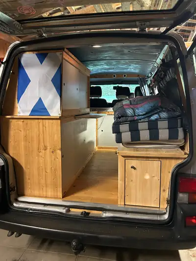 VW T4 2.5 TDI Syncro — Monospace polyvalent, transmission intégrale, sans sinistre — détail