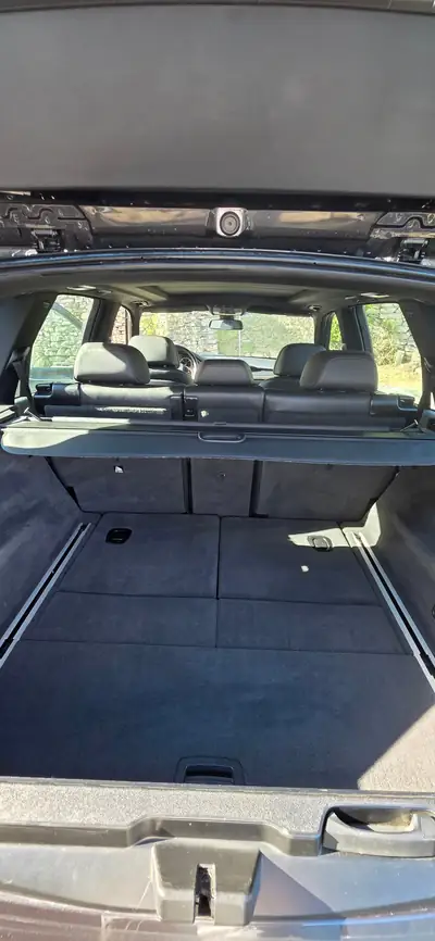 BMW X5 xDrive40d — 7 places, 313 ch diesel, équipement premium complet — Miniatura 15