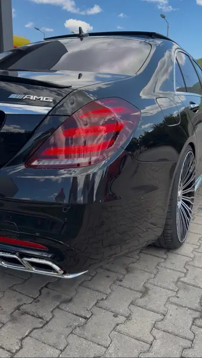 Mercedes-Benz S 500 — Berline de prestige avec pack AMG, 255'000 km — arrière