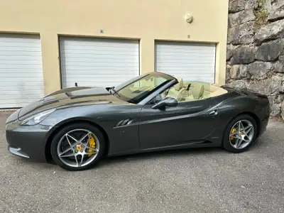 Ferrari California 4.3 — Cabriolet sport atmosphérique, 59'000 km, sans sinistre — arrière