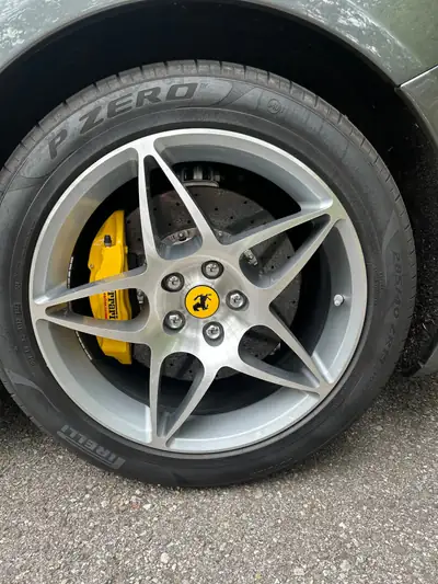 Ferrari California 4.3 — Cabriolet sport atmosphérique, 59'000 km, sans sinistre — Miniature 9