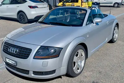 Audi TT 1.8 20V Turbo 225 quattro — Cabriolet légendaire, moteur suralimentation, 98 500 km — Außenansicht