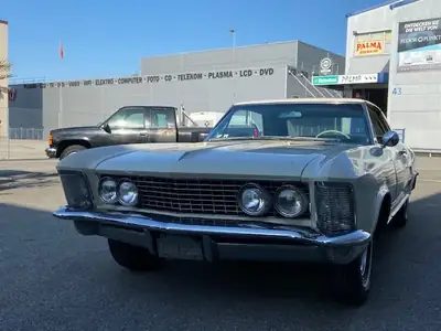 Buick Riviera 1963 — Coupé Américain Légendaire, Très Faible Kilométrage — vue extérieure