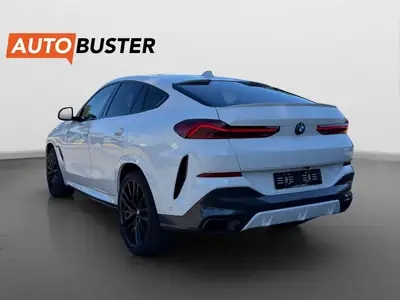 BMW X6 xDrive 40d M Sport — SUV coupé diesel hybride 340 ch, entretien BMW inclus — Heckansicht