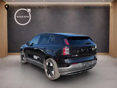 Volvo EX30 E60 Twin Ultra Performance AWD — SUV électrique haute performance, 12 000 km seulement — vista posteriore