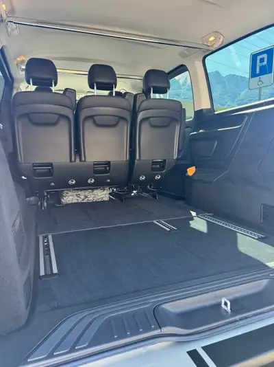 Mercedes-Benz Vito 116 CDI 4MATIC — Monospace 8 places, motorisation robuste et traction intégrale — interni