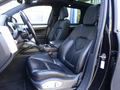 Porsche Cayenne Turbo 2014 — SUV sportif 520 ch, tous terrains maîtrisés — Miniature 11