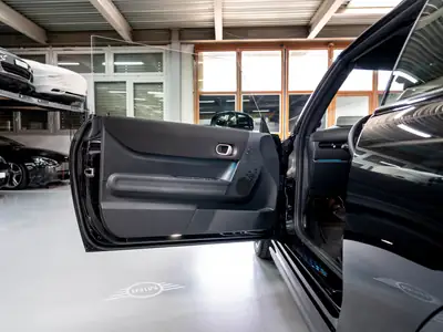 MINI Cabrio Cooper C — Cabriolet JCW sportif, Pack XL, très faible kilométrage — Miniatura 24