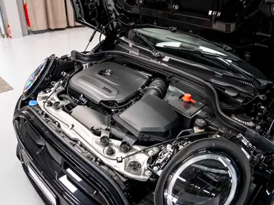 MINI Cabrio Cooper C — Cabriolet JCW sportif, Pack XL, très faible kilométrage — Miniatura 30
