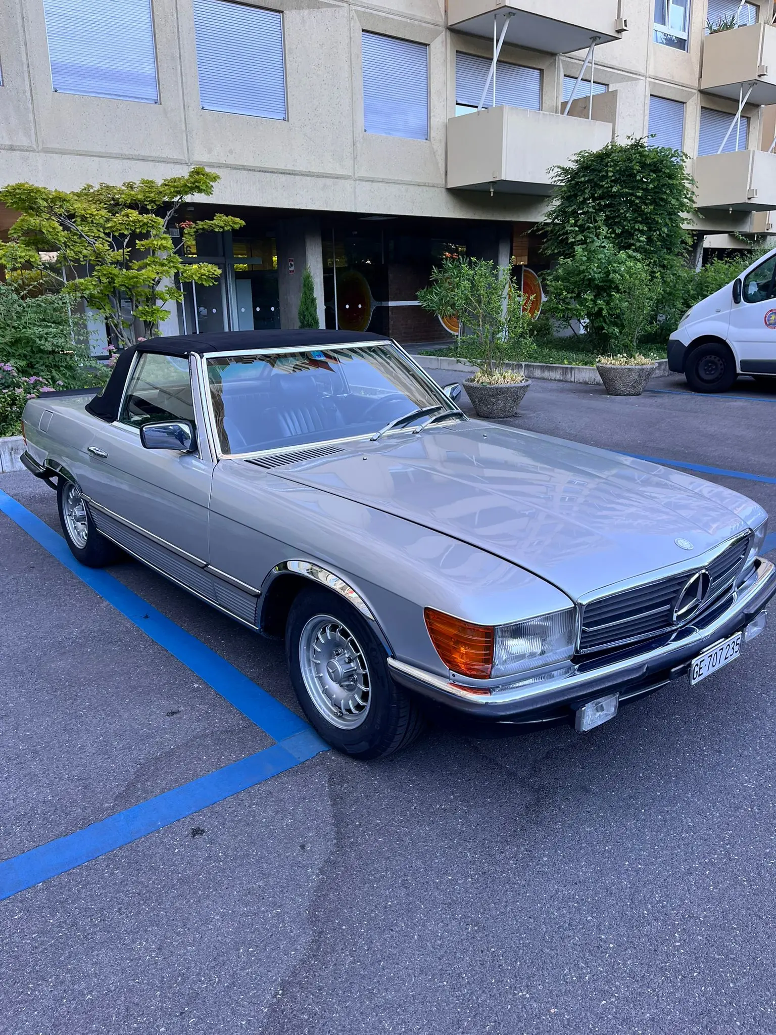 Mercedes-Benz SL 280 — Cabriolet de prestige, 90'000 km, sans sinistre