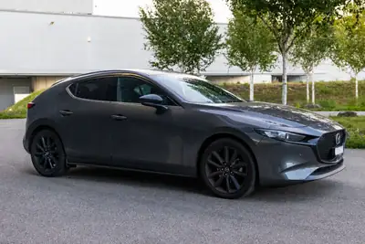 Mazda 3 Homura 2.0 186 PS — Mild-Hybrid, automatique, état impeccable — Miniature 9