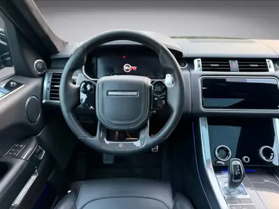 Range Rover Sport SVR 5.0 V8 — 575 ch de puissance brute, finition premium — Miniatura 8