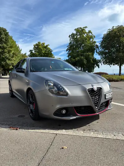 Alfa Romeo Giulietta 1750 TBi Veloce TCT — Sportive italienne entretenue, prête à rouler — vue extérieure
