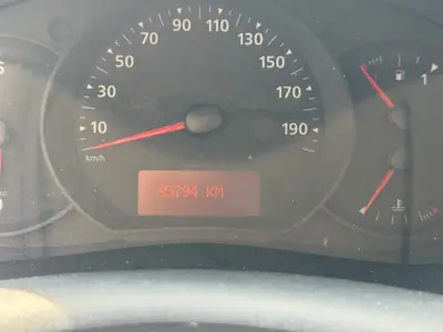 Renault Kangoo 1.5 dCi 95 — Utilitaire polyvalent, 86 000 km seulement — tableau de bord