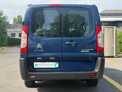 Citroën Jumpy 2.0 HDi L2H1 — Utilitaire spacieux 8 places, économique et fiable — Innenraum