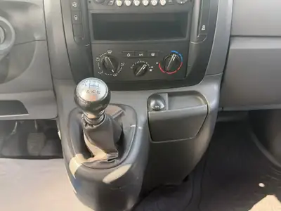 Citroën Jumpy 2.0 HDi L2H1 — Utilitaire spacieux 8 places, économique et fiable — Miniatur 22