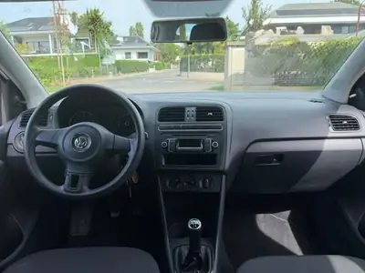 Volkswagen Polo 1.2 6V Trendline — Citadine fiable, entretien suivi, 64000 km — Miniatura 11