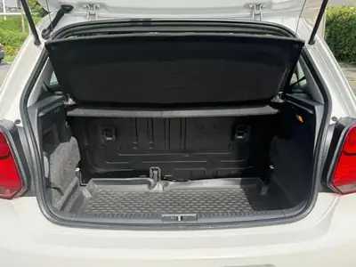 Volkswagen Polo 1.2 6V Trendline — Citadine fiable, entretien suivi, 64000 km — Miniatura 23