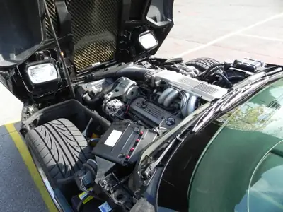 Chevrolet Corvette 5.7 1992 — Cabriolet américain mythique, moteur V8 puissant — Thumbnail 8