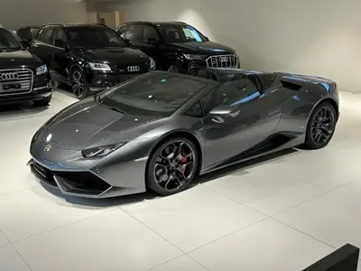 Lamborghini Huracán Spyder 2018 — Cabriolet italien 610 ch, entretien Lamborghini complet — interni