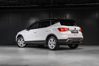SEAT Arona 1.0 TSI Eco Style DSG — Citadin polyvalent, quasi-neuf, garantie constructeur — Seitenansicht