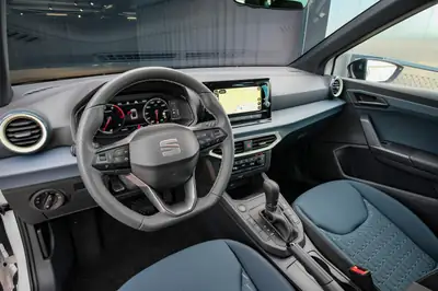 SEAT Arona 1.0 TSI Eco Style DSG — Citadin polyvalent, quasi-neuf, garantie constructeur — Miniatur 13