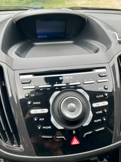 Ford Kuga 2.0 TDCi 140 Titanium — SUV fiable, sans sinistre, consommation maîtrisée — vista posteriore