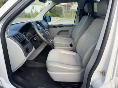 VW T5 Transporter — Utilitaire fiable 140 ch diesel, faible kilométrage — dashboard