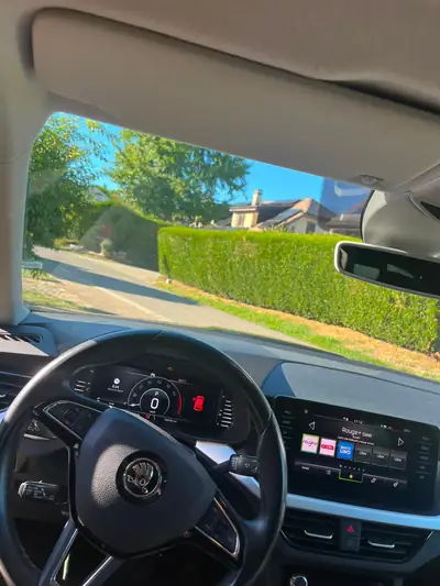 Skoda Kamiq 1.0 TSI Style DSG — SUV urbain fiable, 100'000 km seulement — dettaglio